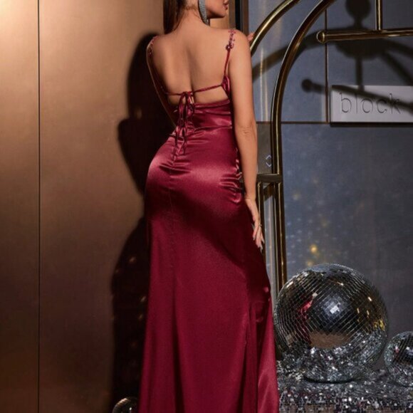 New Spaghetti Straps Flower Detail Ruched Satin Elegant Long Dress Party Dre - Picture 3 of 8